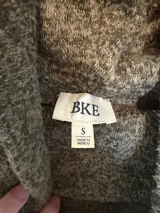 Women’s buckle BKE Colorblock Cowl neck Sweater size small - Picture 2 of 3